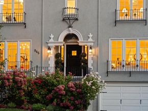 945 Sunnyhills Rd, Oakland CA 94610