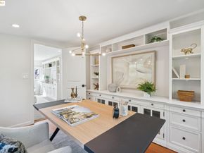 945 Sunnyhills Rd, Oakland CA 94610