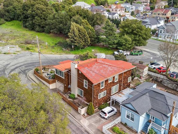 2581 Charles Ave, Pinole CA 94564