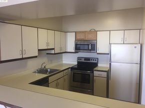 6363 Christie Avenue 1611, Emeryville CA 94608