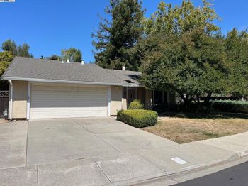 4205 Mairmont Dr