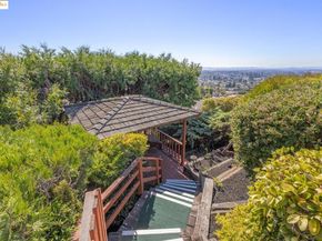 1657 Clearview Dr., San Leandro CA 94577