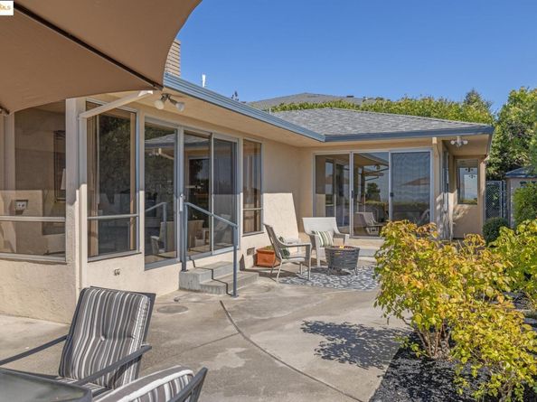 1657 Clearview Dr., San Leandro CA 94577