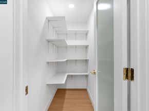 421 Roanoke Dr, Martinez CA 94553