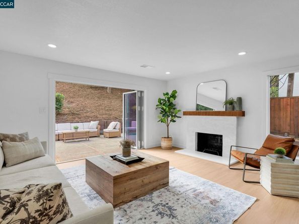 421 Roanoke Dr, Martinez CA 94553