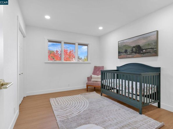 421 Roanoke Dr, Martinez CA 94553