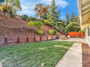 421 Roanoke Dr, Martinez CA 94553