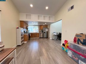 120 Bonita Ct, Rodeo CA 94572