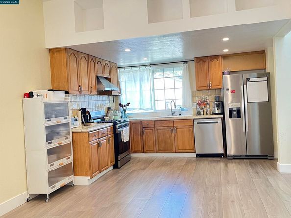 120 Bonita Ct, Rodeo CA 94572