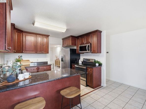 33601 11th St, Union City CA 94587