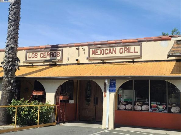 4520 Valley View Rd, Richmond CA 94803