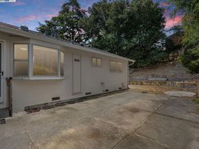 4520 Valley View Rd, Richmond CA 94803