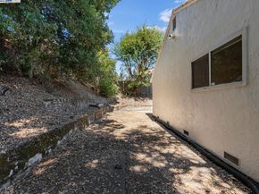 4520 Valley View Rd, Richmond CA 94803