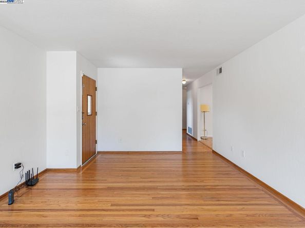 4520 Valley View Rd, Richmond CA 94803