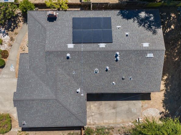 4520 Valley View Rd, Richmond CA 94803