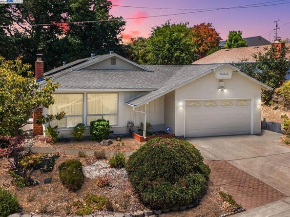 4520 Valley View Rd, Richmond CA 94803