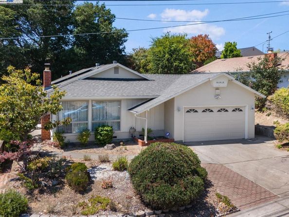 4520 Valley View Rd, Richmond CA 94803