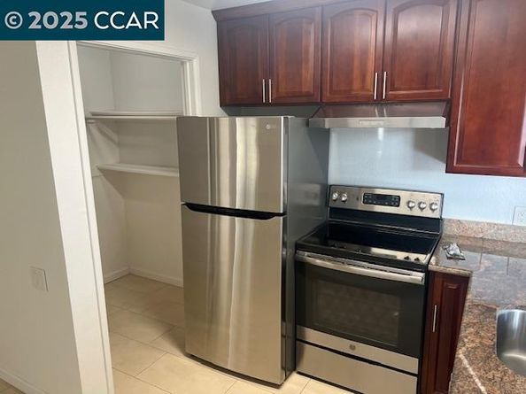 1975 Bonifacio St 5, Concord CA 94520