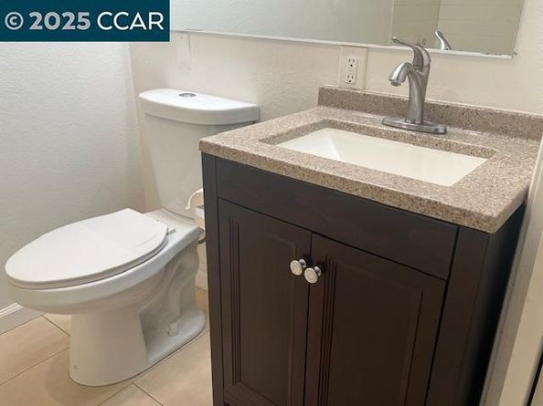 1975 Bonifacio St 5, Concord CA 94520