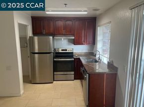 1975 Bonifacio St 5, Concord CA 94520