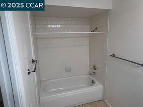 1975 Bonifacio St 5, Concord CA 94520