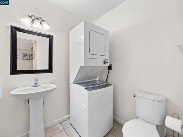 2045 Sierra Rd 2, Concord CA 94518