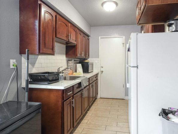 2120 E 22nd St, Oakland CA 94606