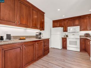 440 Canyon Woods Pl C, San Ramon CA 94582