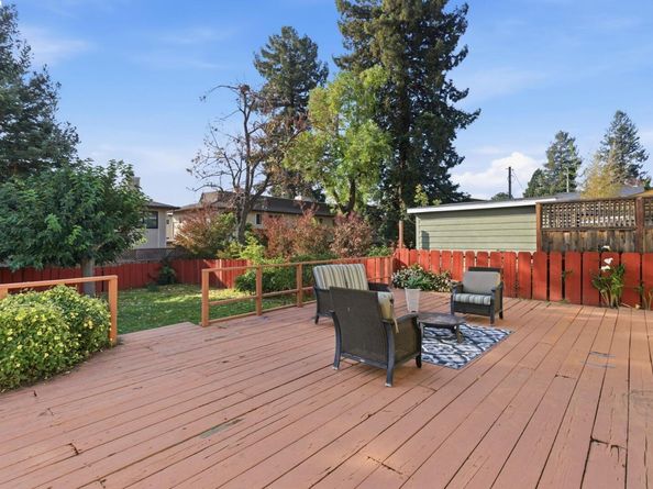 3937 Bayo Street, Oakland CA 94619