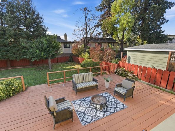 3937 Bayo Street, Oakland CA 94619