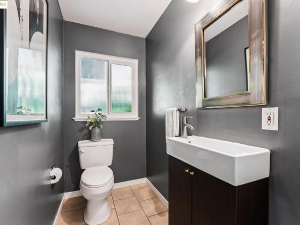 4671 Stauffer Pl, Oakland CA 94619