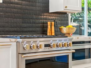 4671 Stauffer Pl, Oakland CA 94619