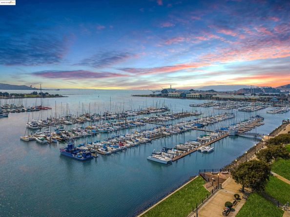 1207 Melville Sq 417, Richmond CA 94804