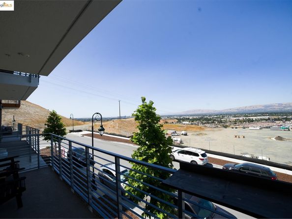 382 Llano De Los Robles AVE UNIT 3, San Jose CA 95136