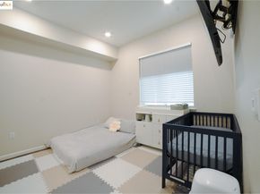 382 Llano De Los Robles AVE UNIT 3, San Jose CA 95136