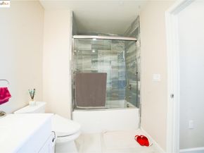 382 Llano De Los Robles AVE UNIT 3, San Jose CA 95136