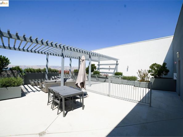 382 Llano De Los Robles AVE UNIT 3, San Jose CA 95136