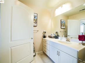 382 Llano De Los Robles AVE UNIT 3, San Jose CA 95136