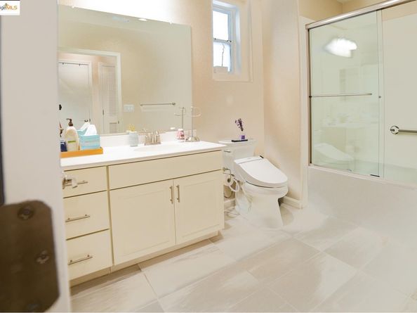 382 Llano De Los Robles AVE UNIT 3, San Jose CA 95136