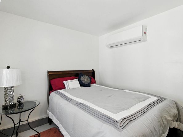 840 Oak St, Alameda CA 94501