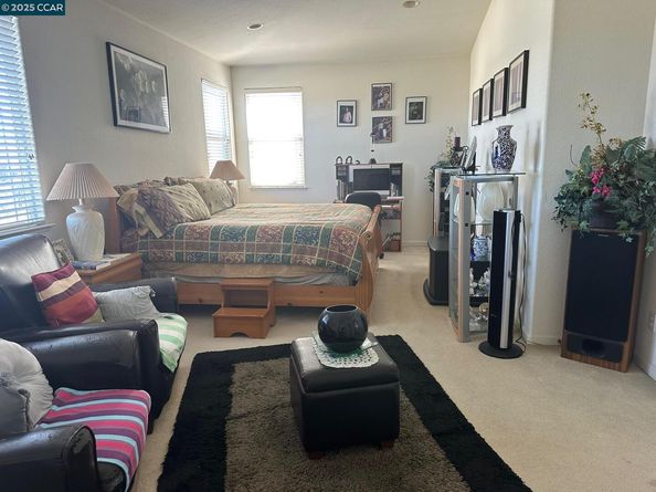 584 Silver Maple Drive, Hercules CA 94547