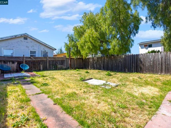 1535 38Th Ave, Oakland CA 94601