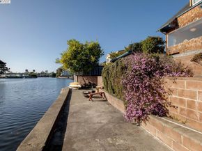 2000 Clinton Ave, Alameda CA 94501