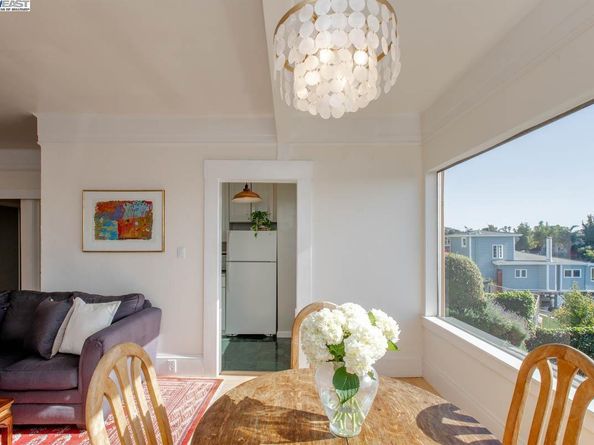 2000 Clinton Ave, Alameda CA 94501