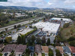 4962 Shadowfalls Dr, Martinez CA 94553