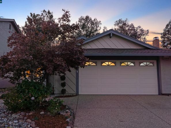 4962 Shadowfalls Dr, Martinez CA 94553