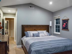 4962 Shadowfalls Dr, Martinez CA 94553