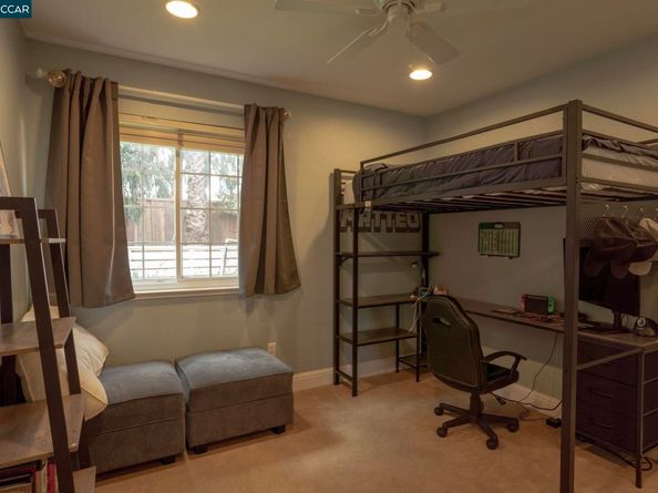 4962 Shadowfalls Dr, Martinez CA 94553