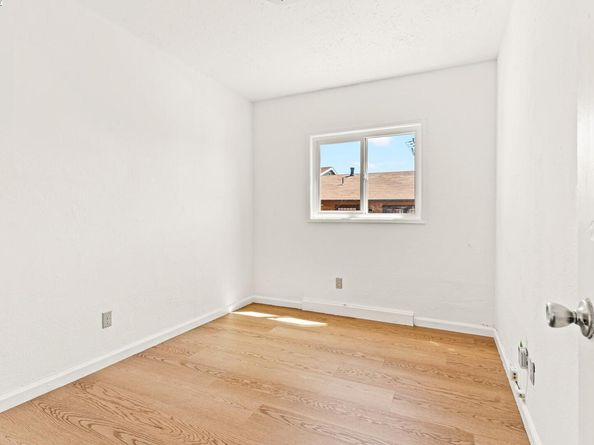 1015 82Nd Ave, Oakland CA 94621