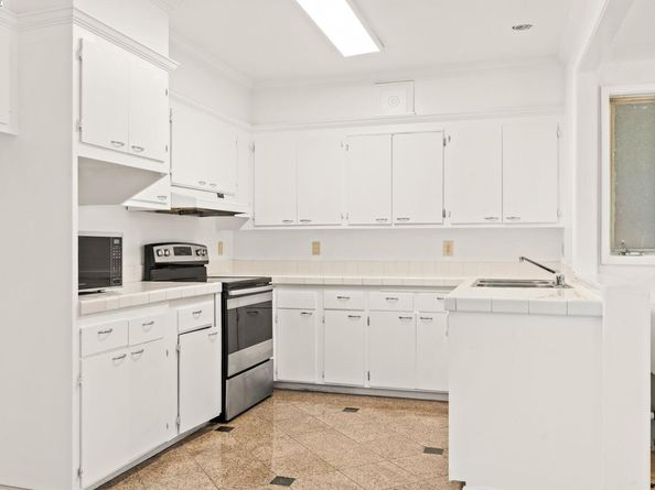 1015 82Nd Ave, Oakland CA 94621